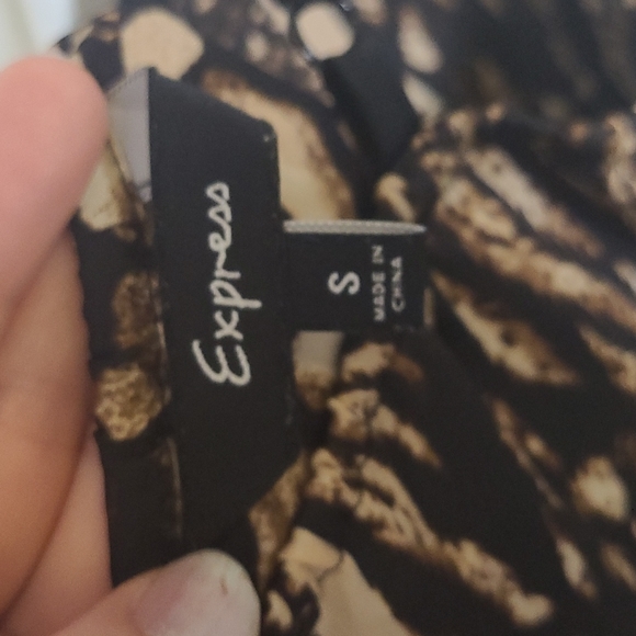 Express Animal Print Camisole - Picture 3 of 3